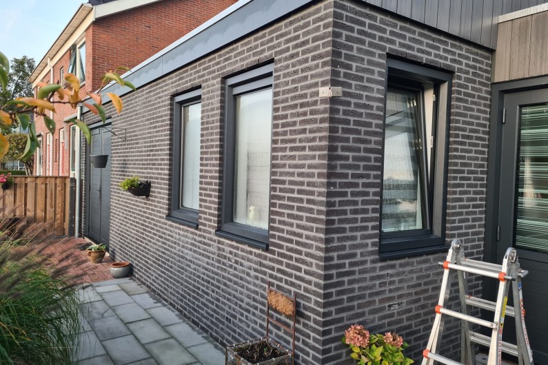 2 x solar screen in Lemmer geplaatst