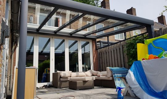 Veranda geplaatst